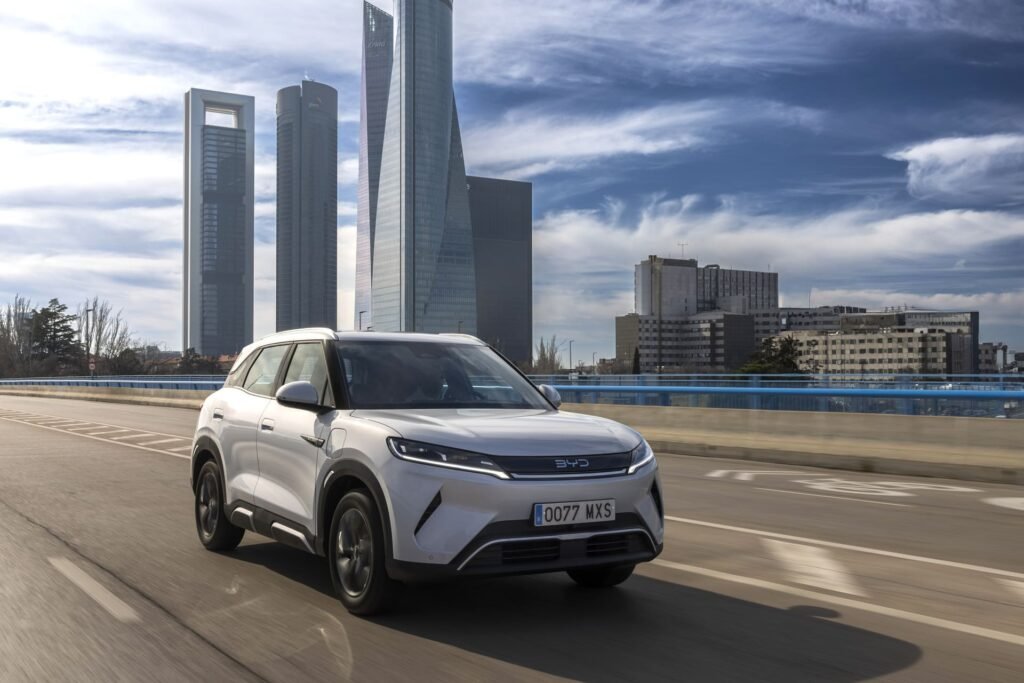 O novo BYD Atto 2 DM-i chega ao Brasil com motor híbrido plug-in flex