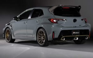 Novo Toyota GRMN Corolla